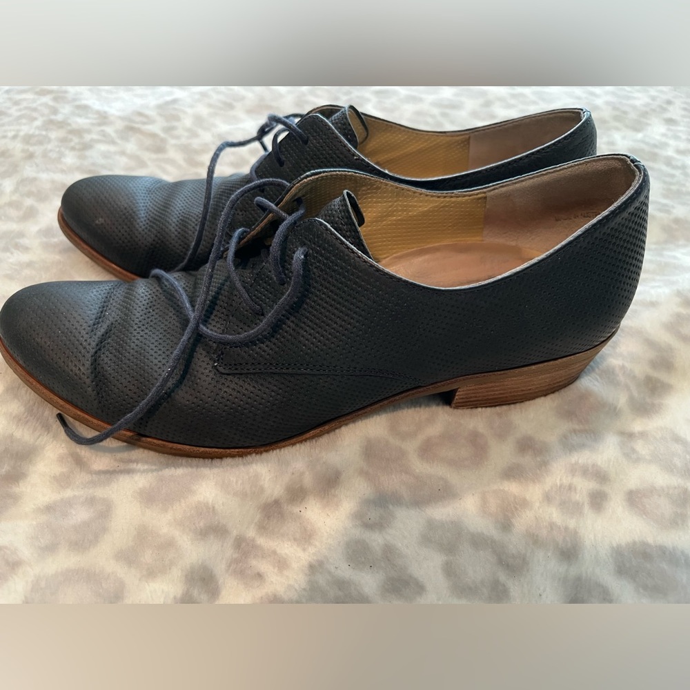 Paul Green Shoes Wmns US 8 UK 5.5 Dale Oxford Black Perforated Block Heel LaceUp